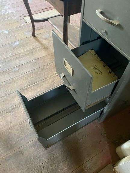 4-drawer metal file cabinet 15x24x52