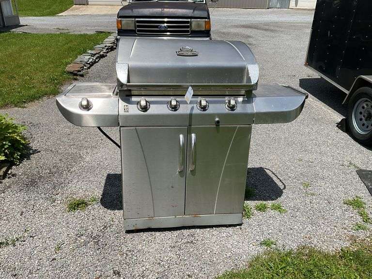 Char-Broil propane grill model: 463268107