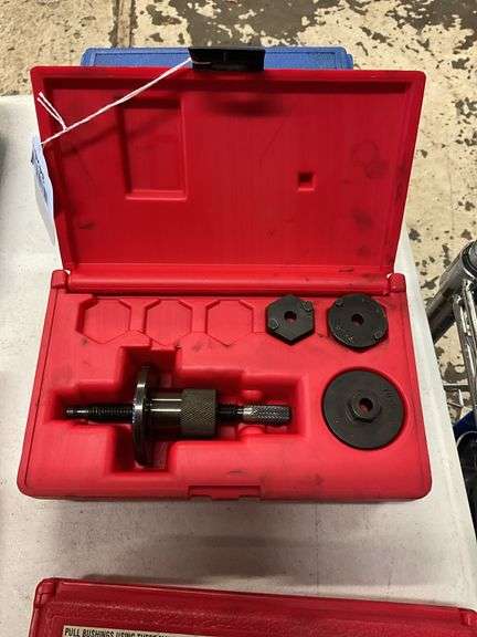 AST Brake Took Kit, see photos for what is included.