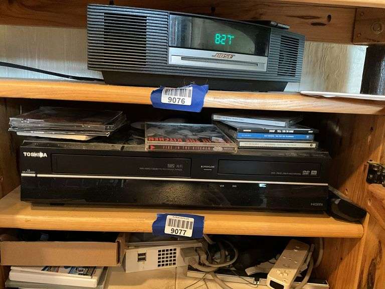 Toshiba DVD/VHS player, CDs