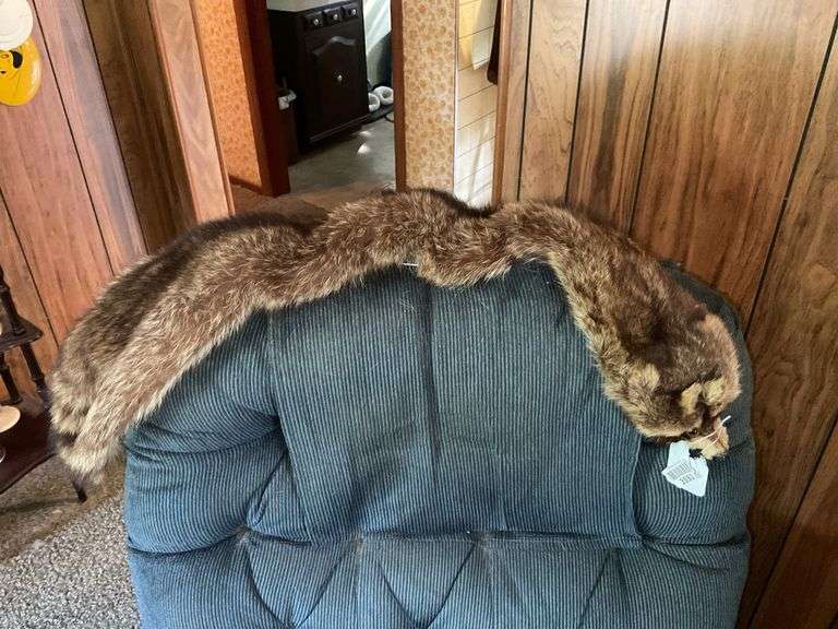 Vintage fur chaser