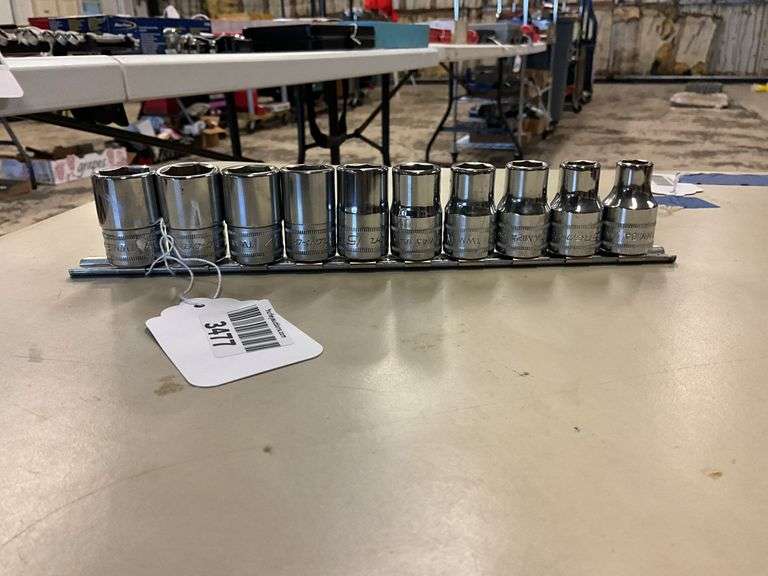 Set of Snap-on Metric sockets