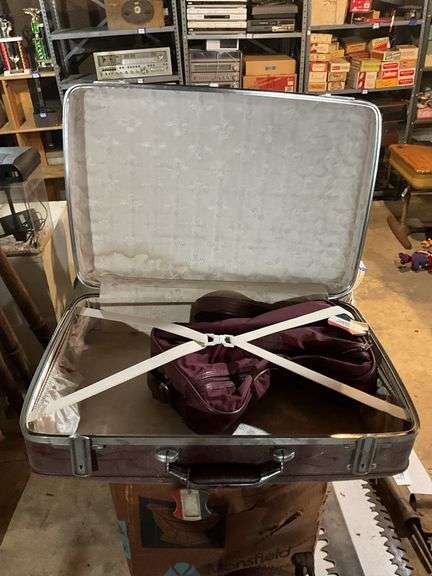 Vintage leather suitcase and Tourister suitcase