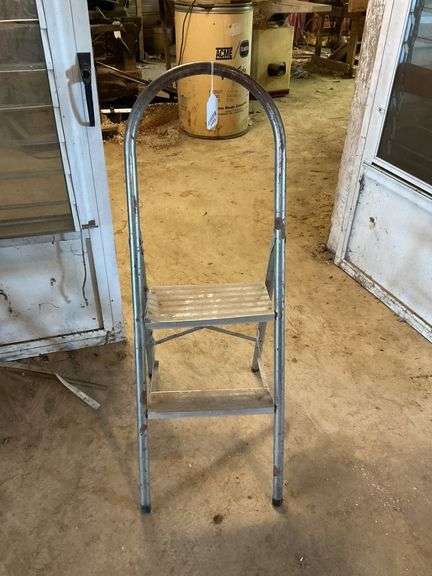 Folding step stool, *** PLEASE NOTE: This item has no stair access and must be picked up on July 15th between 11:00-1:30PM. Item will be removed from loft for pickup.