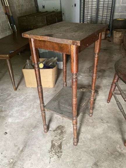 Victorian chair w/ turned spindles, and 2-tier stand w/ turned legs