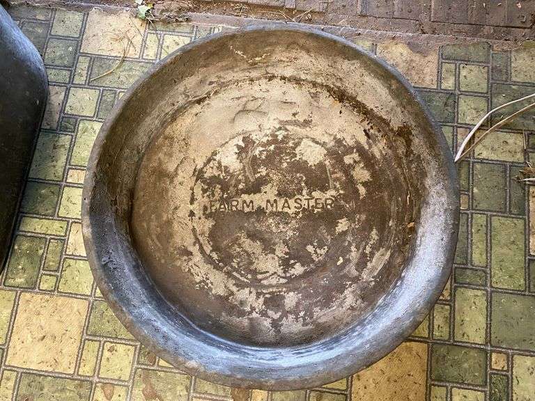 Oval galvanized tub and FarmMaster basin