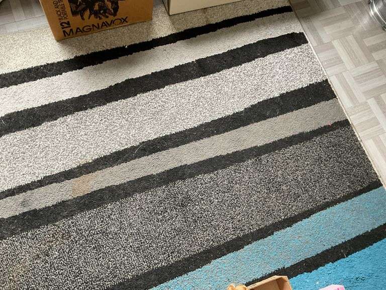 Striped rug 92 in x 125 in - no contents
