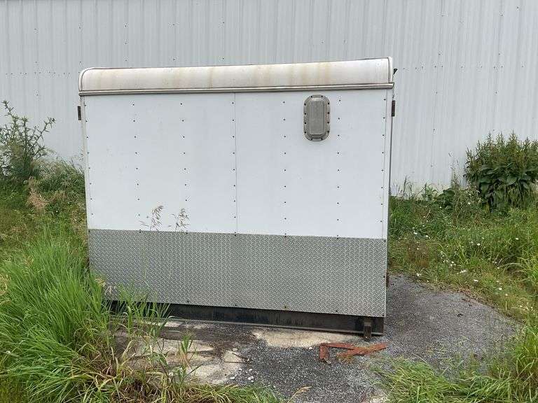 Danzer Morrison utility trailer no wheels 8 ft x 5 ft x 6 ft 5 in, no title