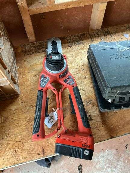 Black & Decker cordless lopper NLP1800