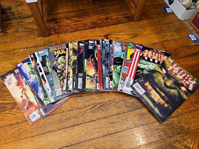 Comic books including: Hulk, She-Hulk