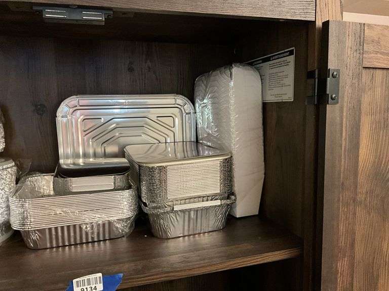 Foil takeout pans and cardboard containers