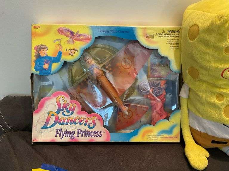 Character collectibles including: SpongeBob, Teletubbies