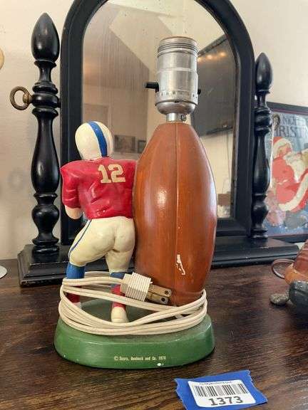 1976 Sears figural football player/football lamp base