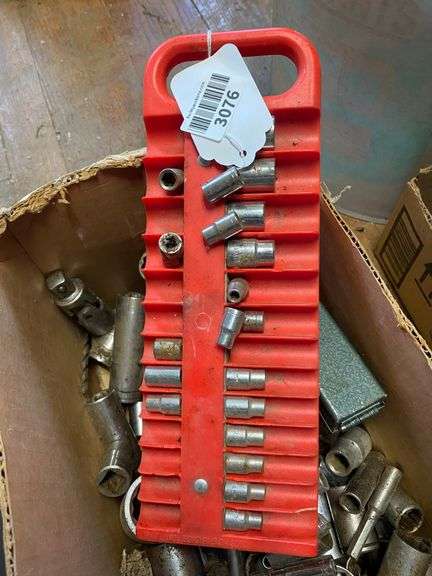 Sockets lot