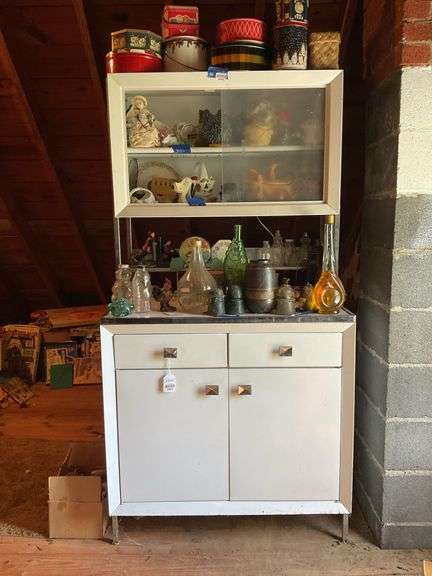 Vintage MCM metal kitchen cabinet - no contents 36x20x70, ***MUST COME DURING LAST 1.5 HOURS OF PICKUP TO RETRIEVE THIS ITEM.
