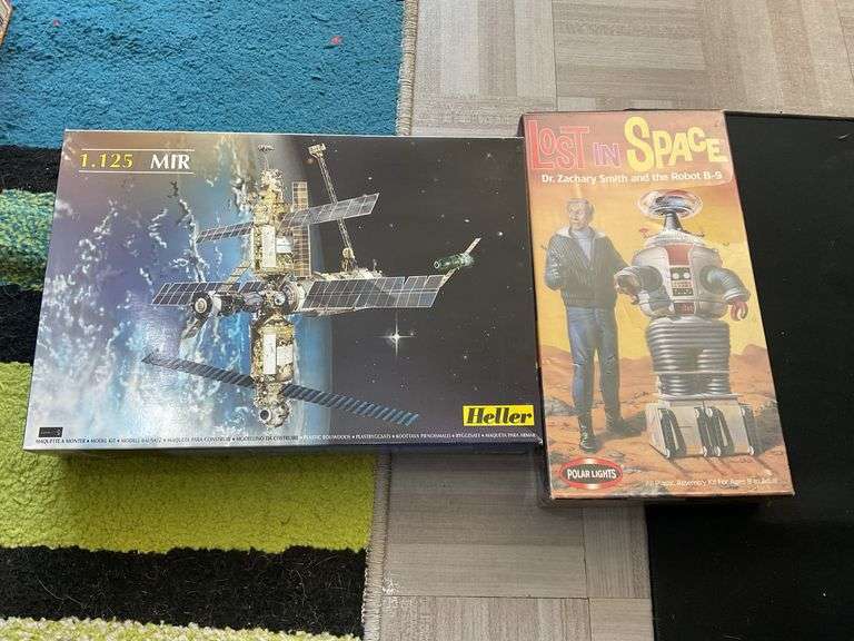 Lost in Space model kit, and  MIR space station model kit