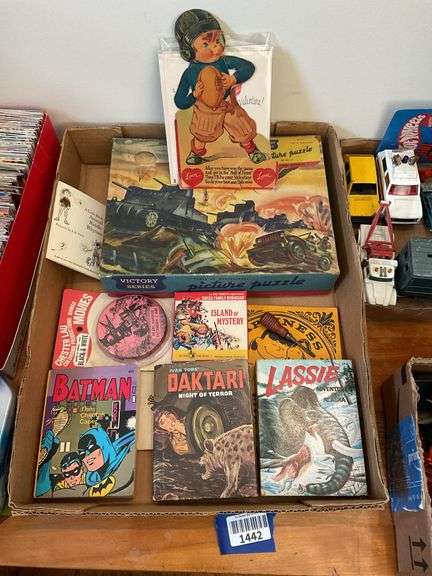 Collectibles lot: WWII puzzle, vintage Valentines, 8mm movies, vintage books including Batman & Little Big books