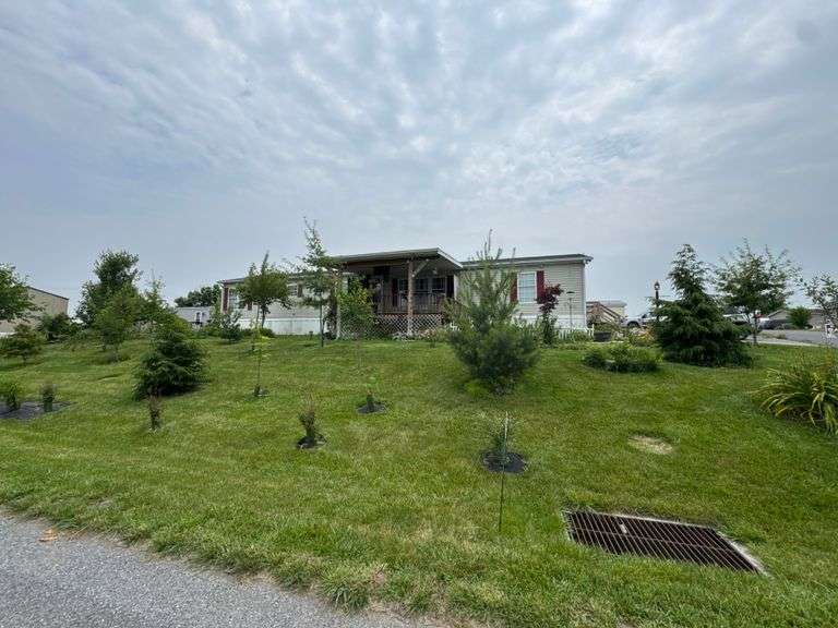 REAL ESTATE: Mobile Home at 142 Pleasantwood Ave, St. Thomas, PA 17252