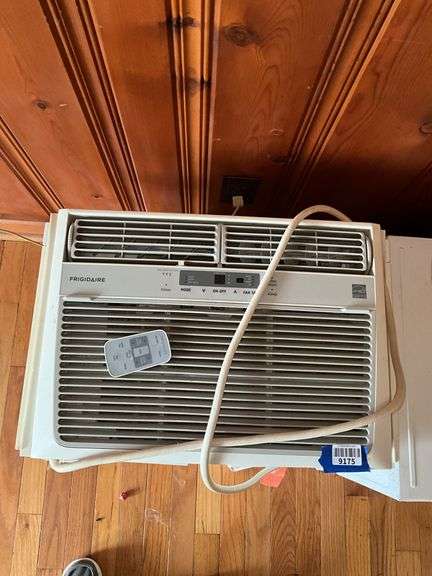 Frigidaire 10,000BTU window AC unit