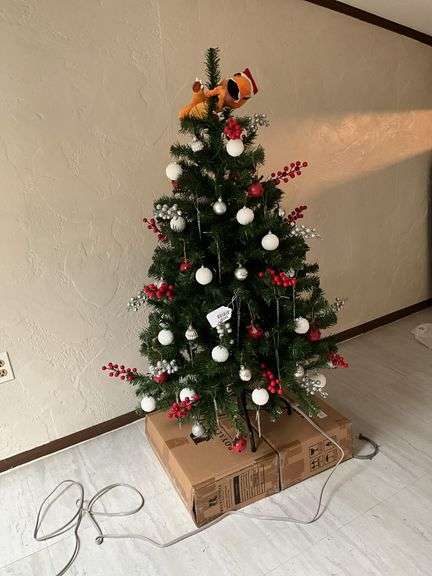 Faux Christmas tree w/ decorations