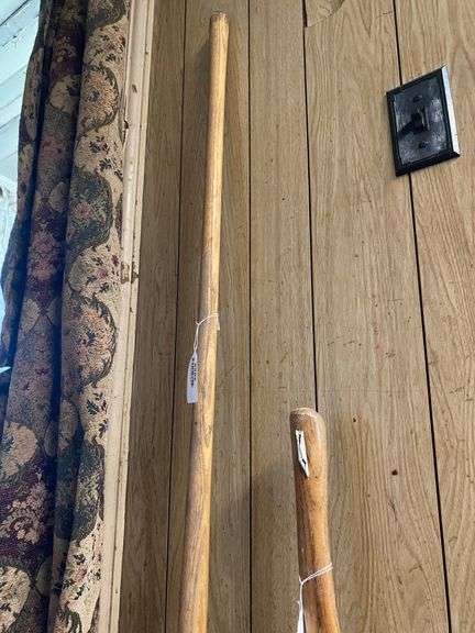 Dethatching rake, chopper axe