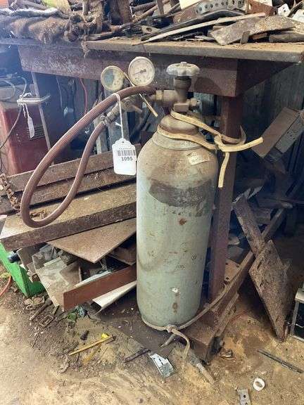 Welding tank