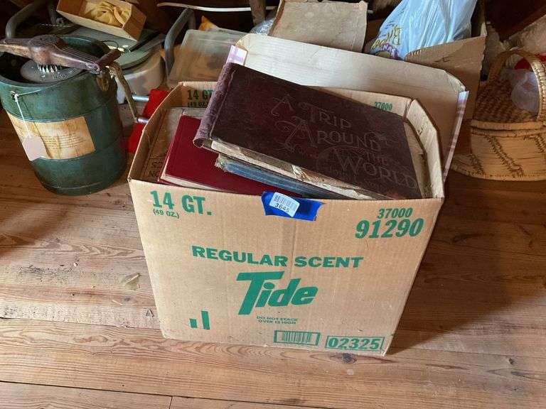 Older and antique books boxlot