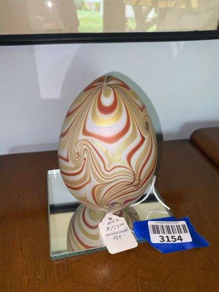 Vandermark art glass egg