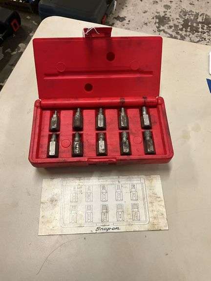 Snap-on REX10A 10 piece screw extractor set,