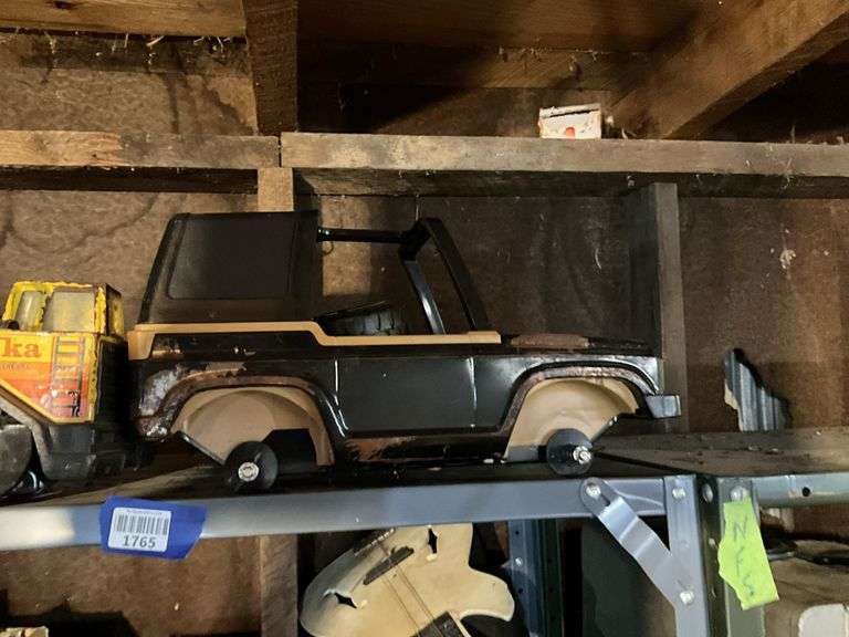 Tonka toy truck and Jeep parts