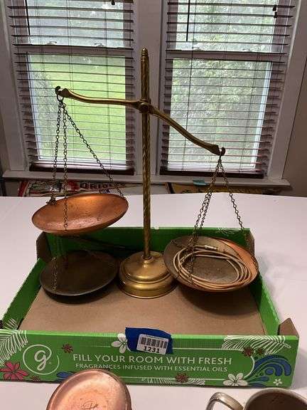 Metalware including: Kundo anniversary clock, balance scale, mugs