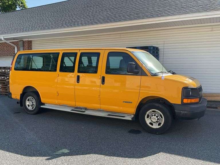 2005 Chevrolet Express 3500 Van, ***SALE SUBJECT TO SELLER APPROVAL