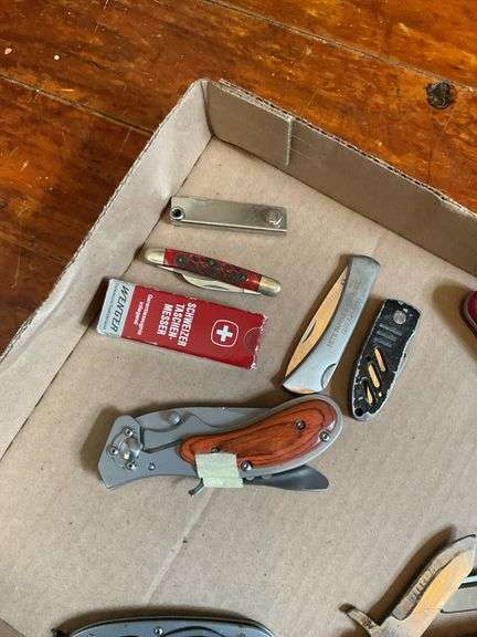 Pocket knife lot