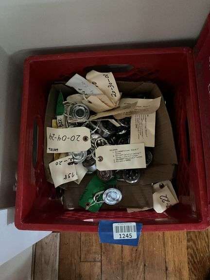 Combination locks w/ combinations