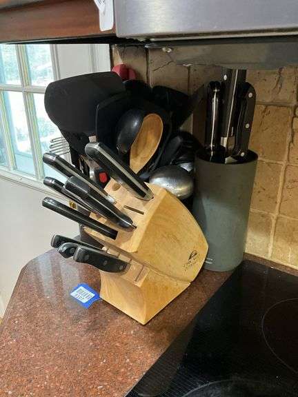 Knife set in block, kitchen knives, utensils