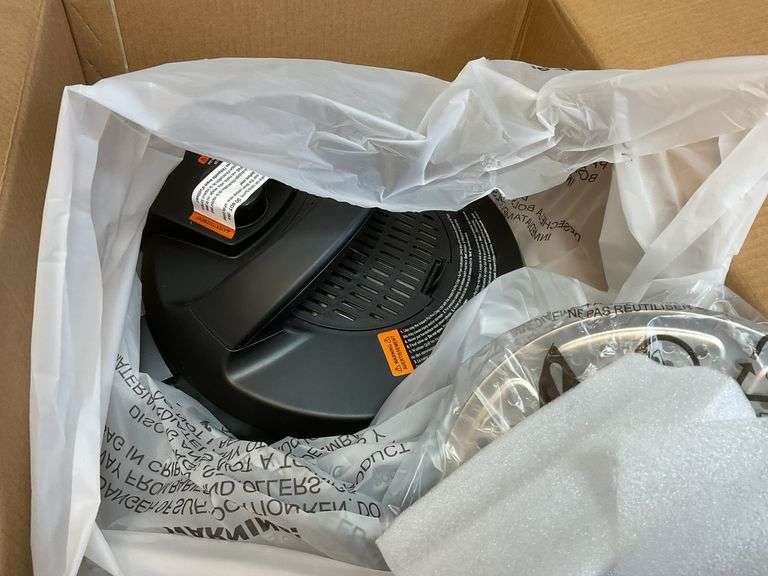Instant Pot air fryer in box