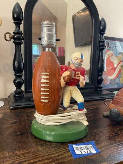 1976 Sears figural football player/football lamp base