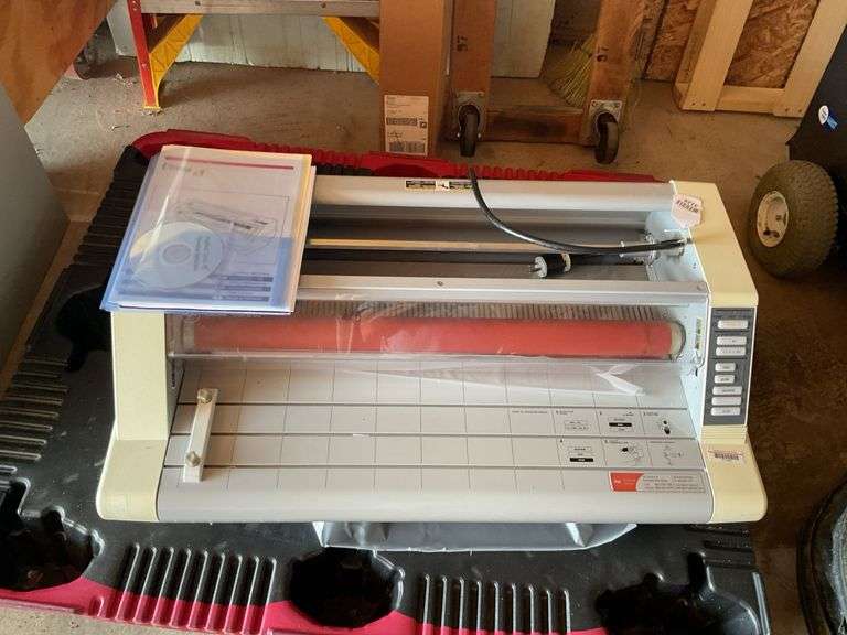 GBC HeatSeal Ultima 65 laminator