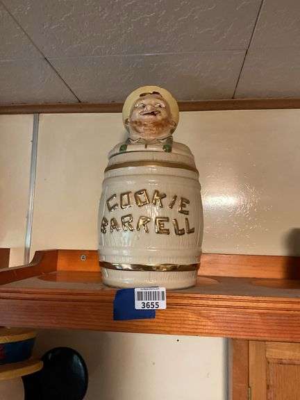 Vintage hobo in Cookie Barrel cookie jar