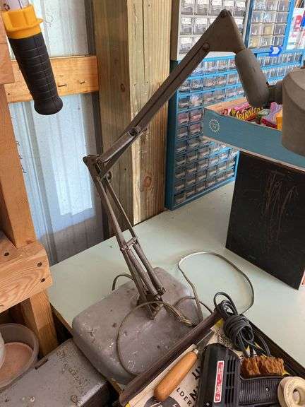 Adjustable work light/magnifier, soldering gun kit