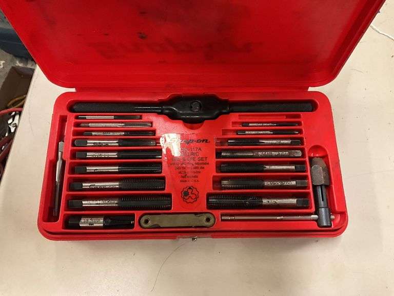Snap-on TDM-117A Metric Tap & Die Set