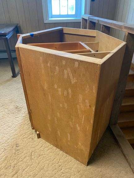 Corner base cabinet 50x31x34.75
