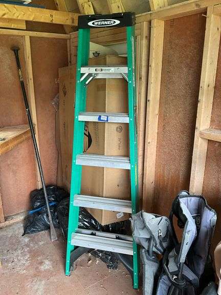 Werner 6’ fiberglass step ladder