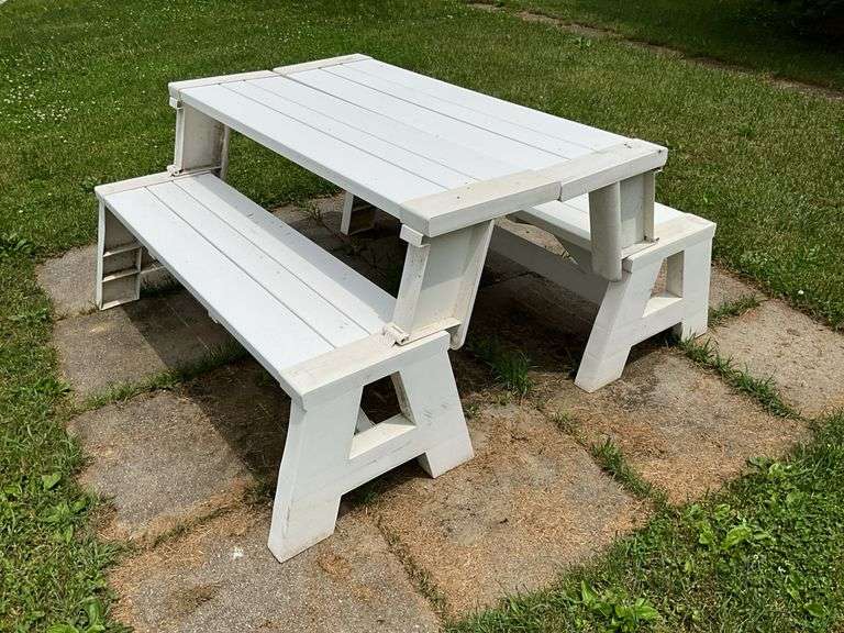 Folding picnic table w/ benches 56x58.5