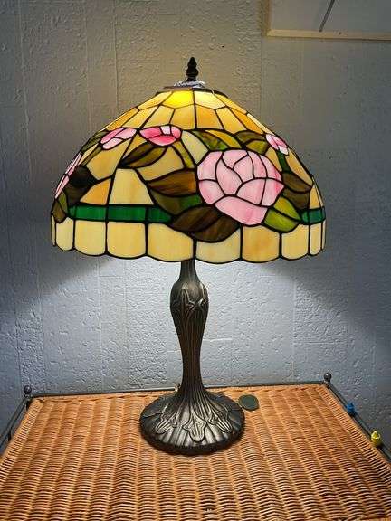 Floral leaded glass table lamp 24 IN