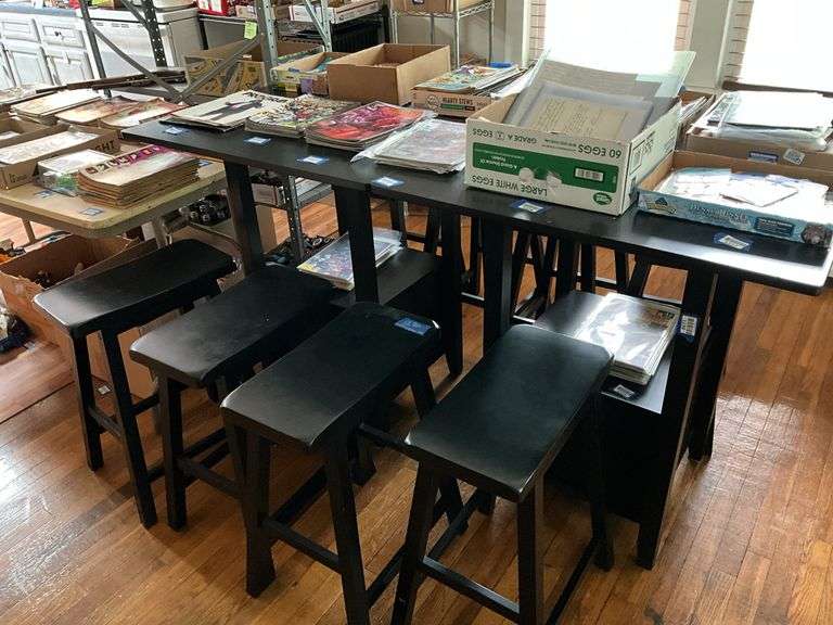 Square table and four stools - no contents 31.5x31.5x36