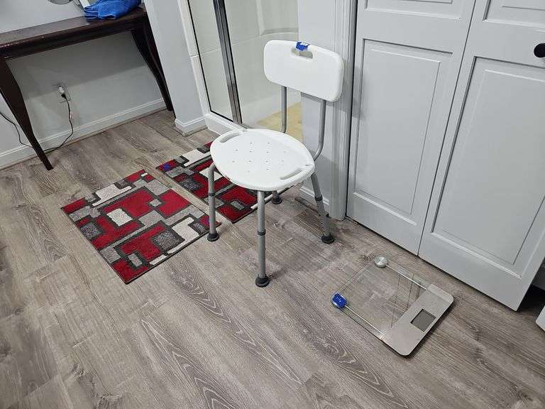 Homedics digital bath scale, shower chair, two floor mats