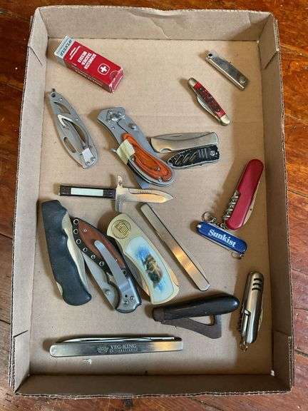 Pocket knife lot