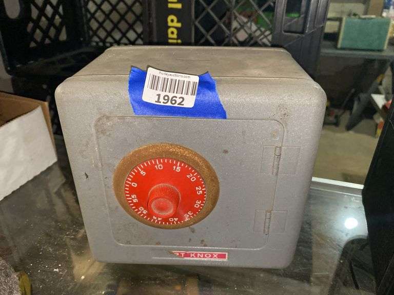 Fort Knox combination safe bank