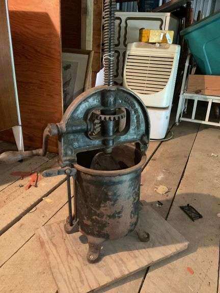 Enterprise cast iron sausage stuffer, *** PLEASE NOTE: This item has no stair access and must be picked up on July 15th between 11:00-1:30PM. Item will be removed from loft for pickup.